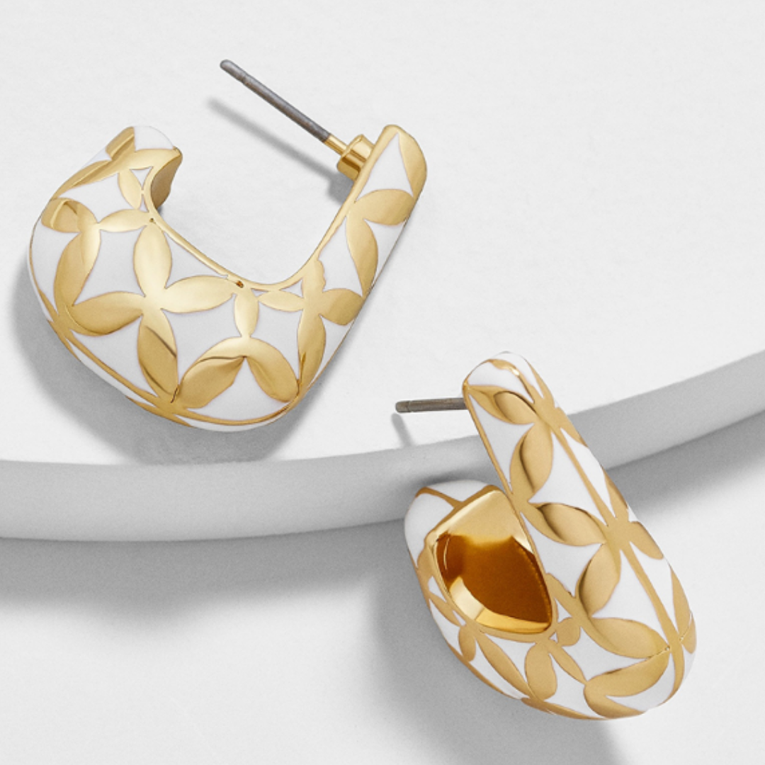 Mely White & Gold Enamel Hoop Earrings with Leaf Pattern