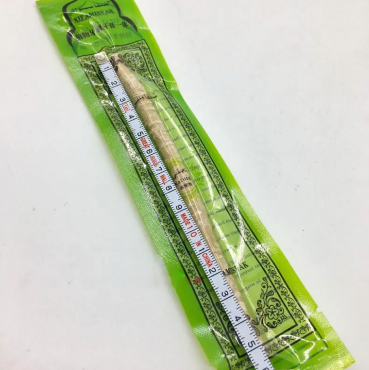 Natural Miswak Tooth Cleaning Stick - Elevate Your Oral Care Ritual