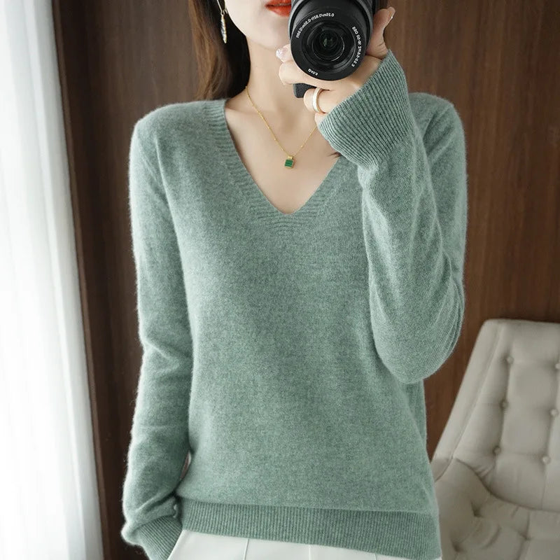 Luxurious Cashmere V-neck Pullover Sweater - Embrace Comfort in Style
