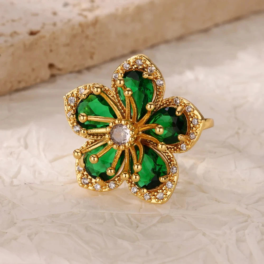 Elegant Colorful Heart Zircon Ring - Luxury Gold Plated Design for Every Occasion