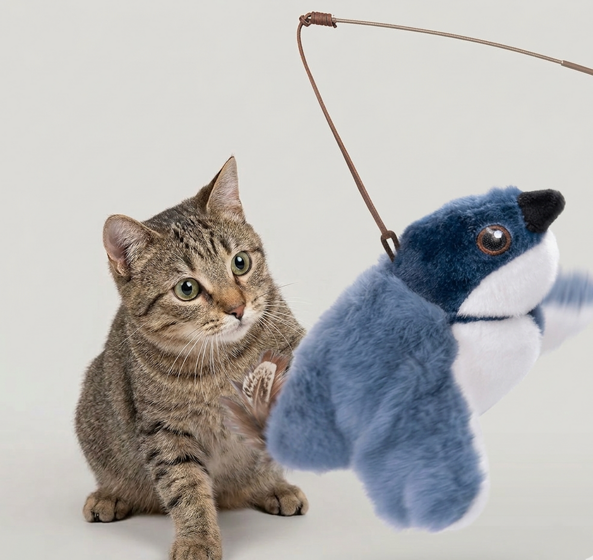 Interactive Cat Toy: Lifelike Flapping Bird for Endless Fun