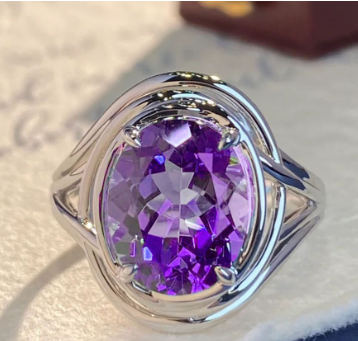 Women’s Purple-Centerpiece Electroplated Copper Fashion Ring