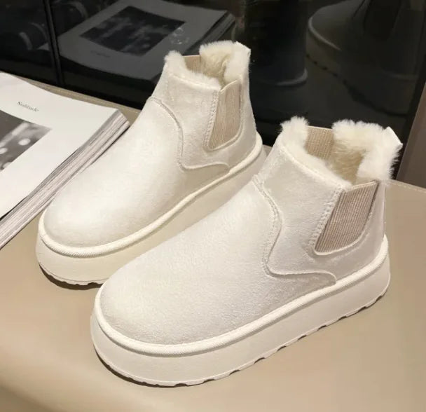 Elevate Your Winter Experience with Women's Plush Snow Boots
