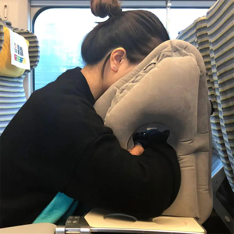 Comfortable Travel Pillow - Your Ultimate Companion for Relaxing Journeys