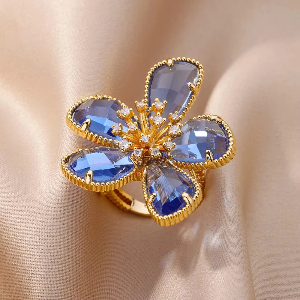 Elegant Colorful Heart Zircon Ring - Luxury Gold Plated Design for Every Occasion