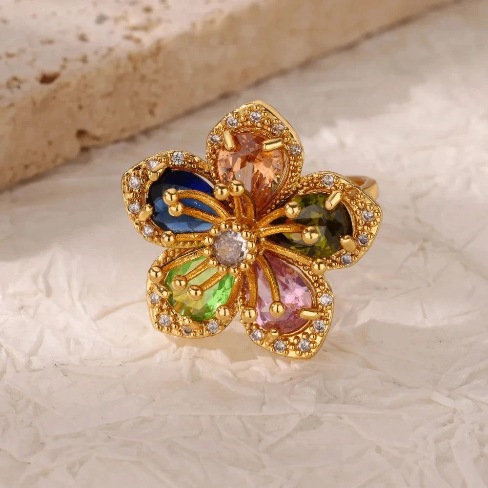 Elegant Colorful Heart Zircon Ring - Luxury Gold Plated Design for Every Occasion