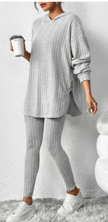 Cozy Autumn Loose-fitting Hoodie: Your Perfect Layer for Chilly Days