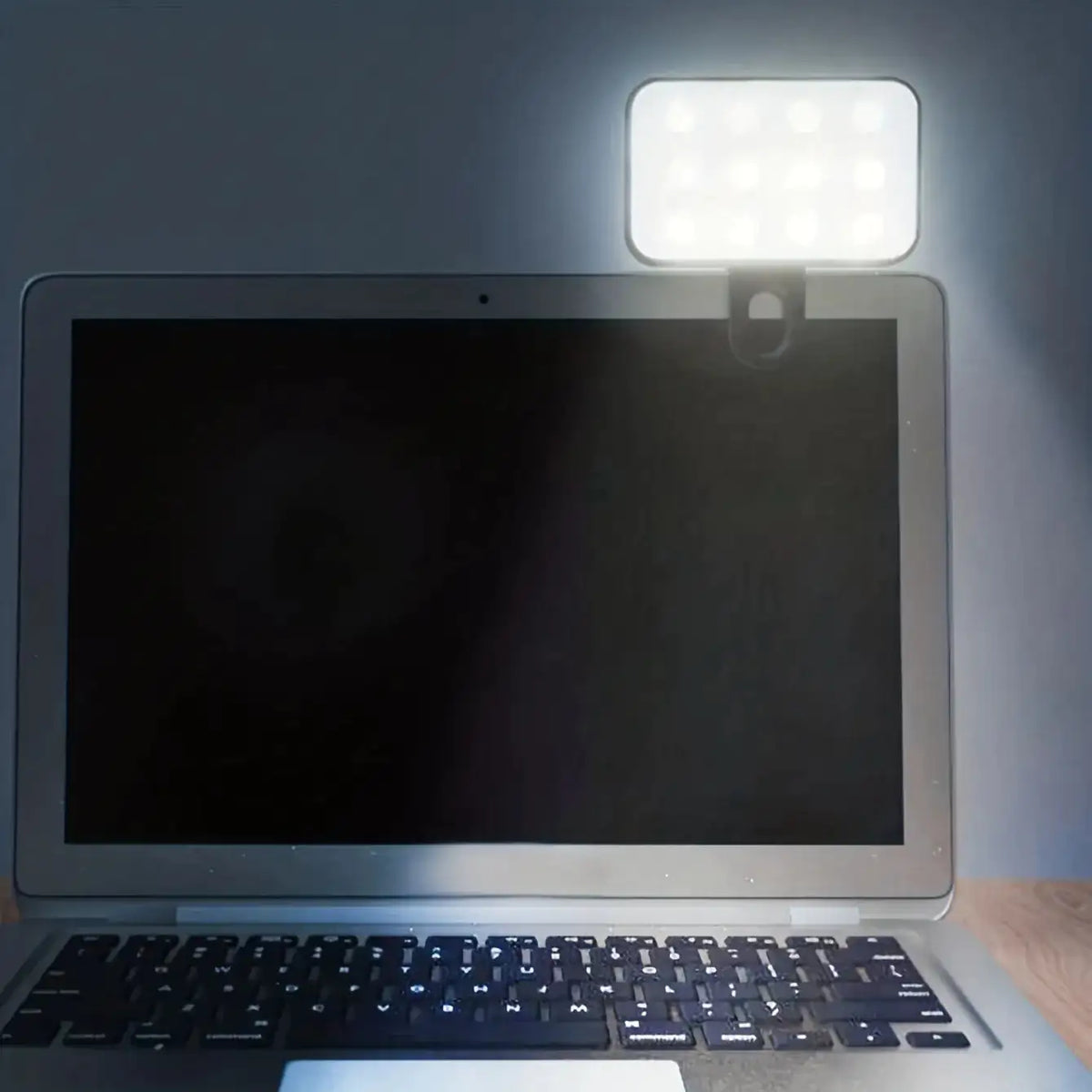 Ultimate Clip-on Selfie Light: Elevate Your Selfies to New Heights