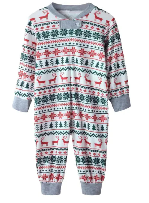 Cozy Matching Christmas Outfits for Families – Unite in Style This Holiday Season